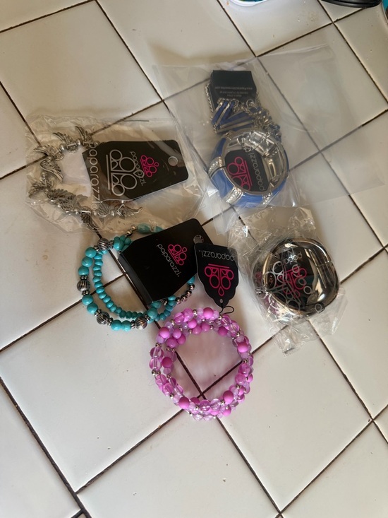 34 Piece Paparazzi Piece - Picture 5 of 10